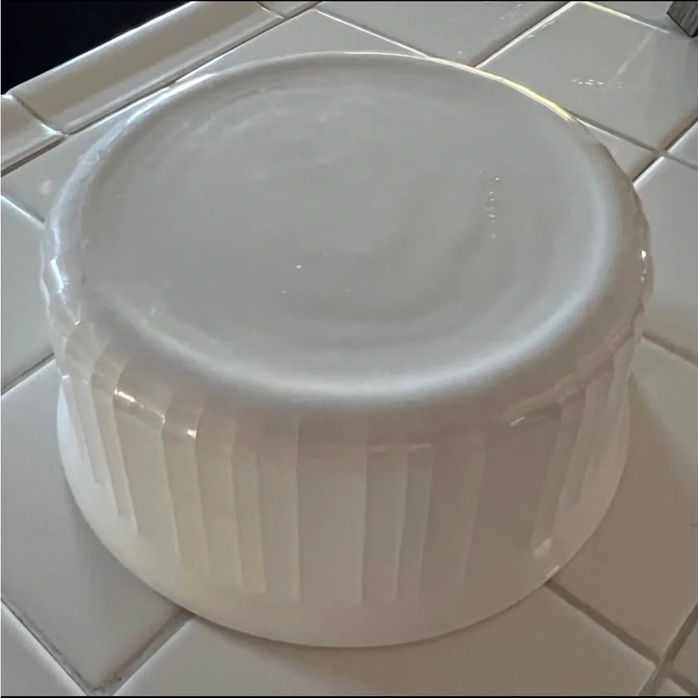Corning Ware French White 1.5 Quart Baking Dish CORING WARE STAMPED Vintage